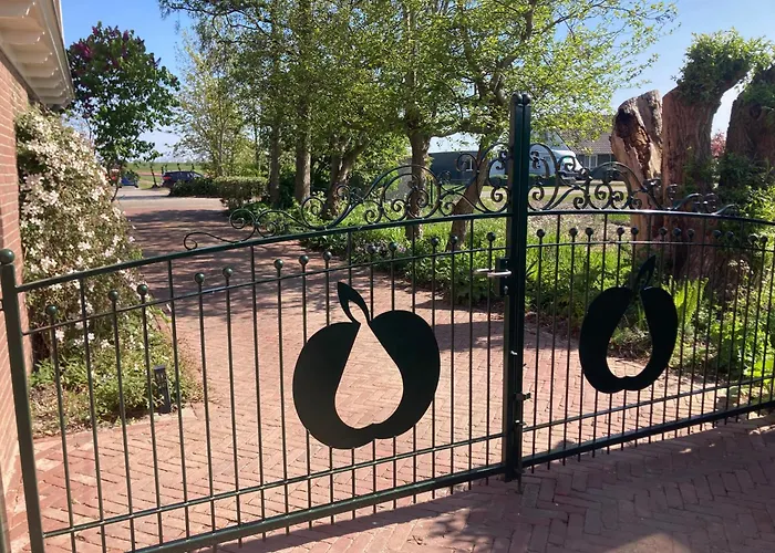 Appels En Peren 4* Breezand